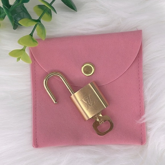 Louis Vuitton Padlock And Key #317 - Picture 7 of 9
